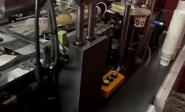 دستگاه تولید لیوان کاغذی یوتای