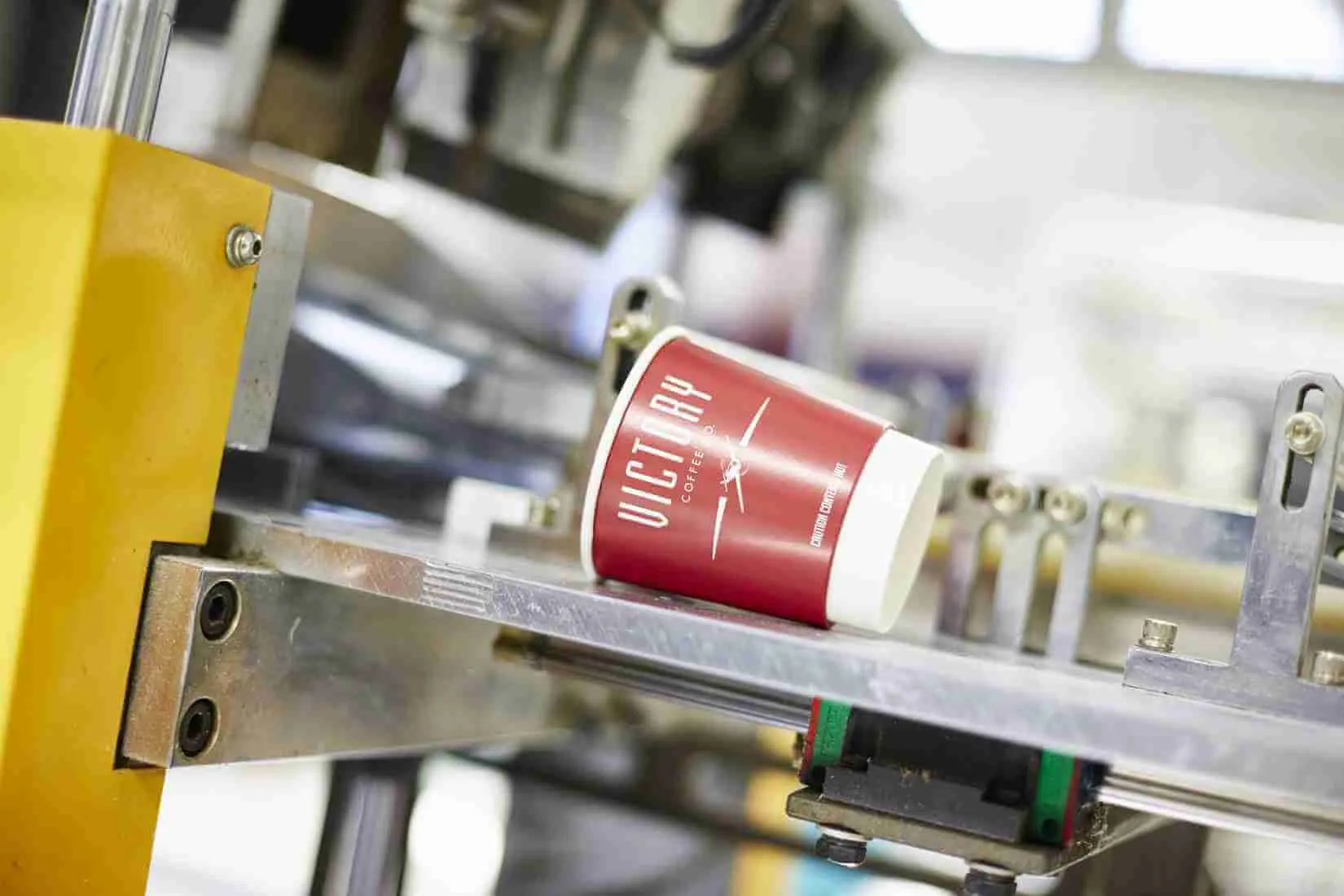 بررسی مراحل تولید لیوان کاغذی